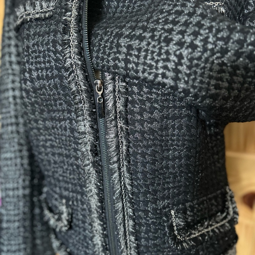 Jacket - Picture 12 of 12